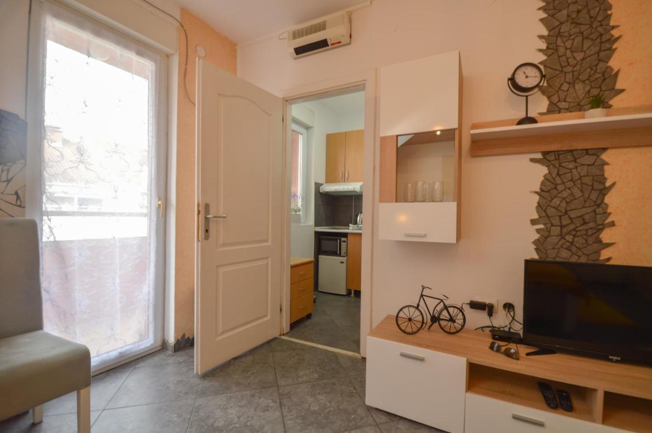 Misha Studio - Cozy Place To Stay In Novi Sad Extérieur photo